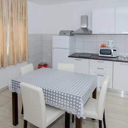 Apartment Viktoria *