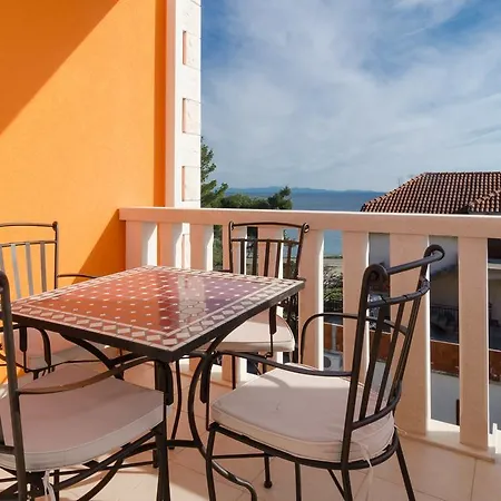 Viktoria Apartman